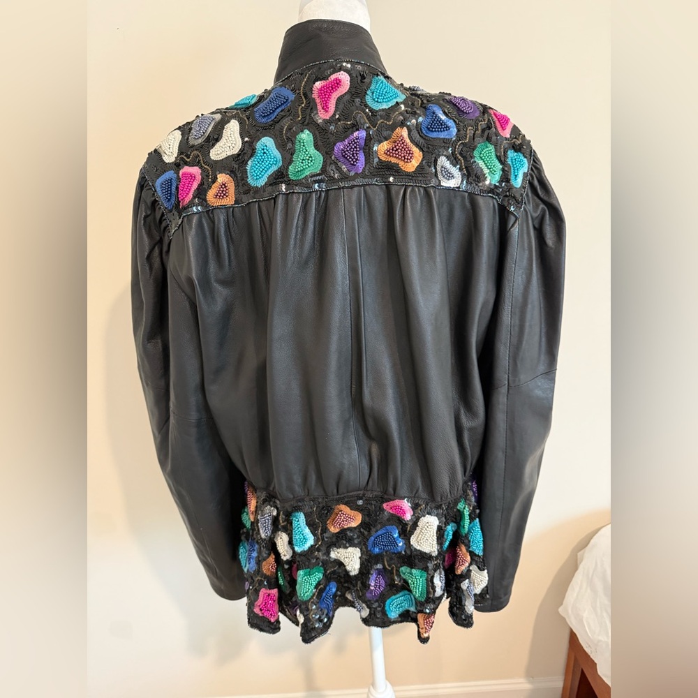 Elegant Black Leather Jacket with Vibrant Accents - Picture 5 of 8